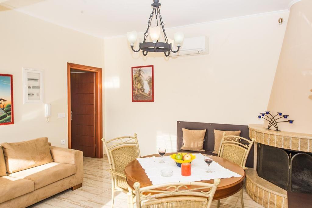 Cozy Flats In An Olive Grove By The Sandy Beach Kánalos Extérieur photo