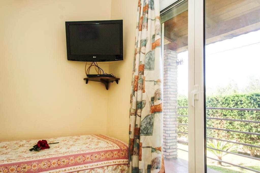 Cozy Flats In An Olive Grove By The Sandy Beach Kánalos Extérieur photo