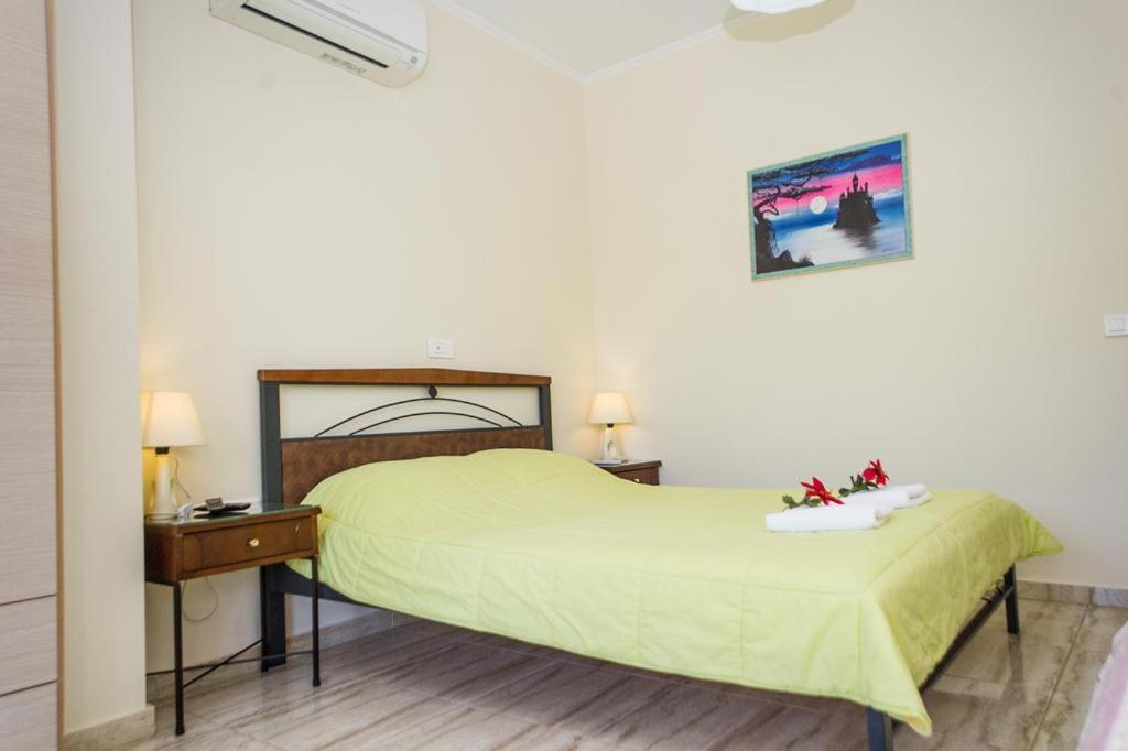 Cozy Flats In An Olive Grove By The Sandy Beach Kánalos Extérieur photo